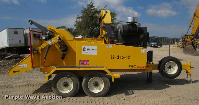 image for item DE0178 2013 Terex Trac 790 chipper