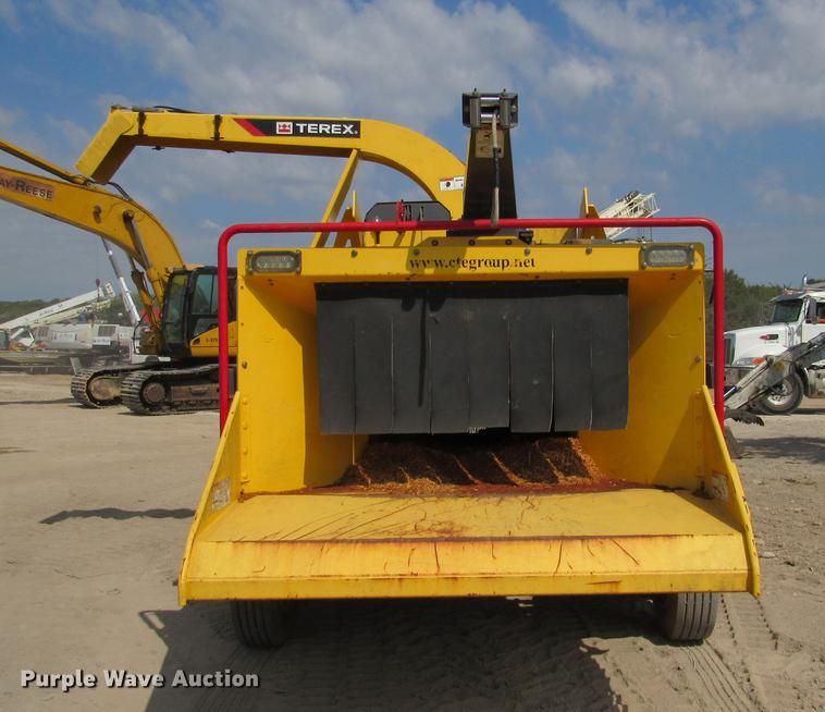 image for item DE0178 2013 Terex Trac 790 chipper