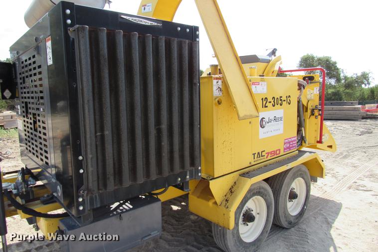 image for item DE0178 2013 Terex Trac 790 chipper