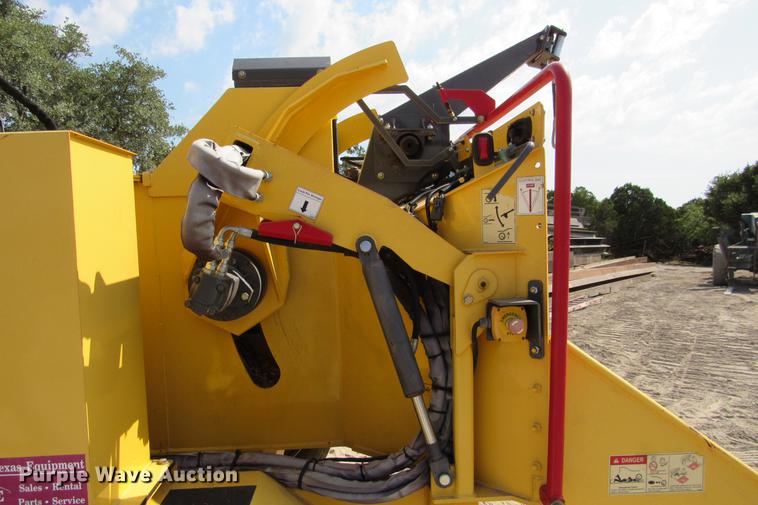 image for item DE0178 2013 Terex Trac 790 chipper