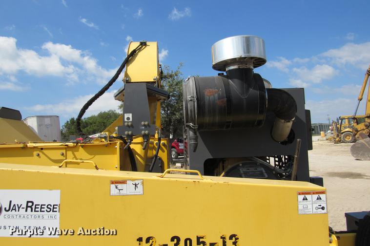 image for item DE0178 2013 Terex Trac 790 chipper