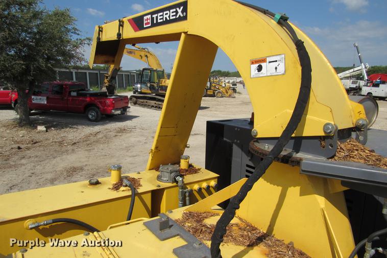 image for item DE0178 2013 Terex Trac 790 chipper