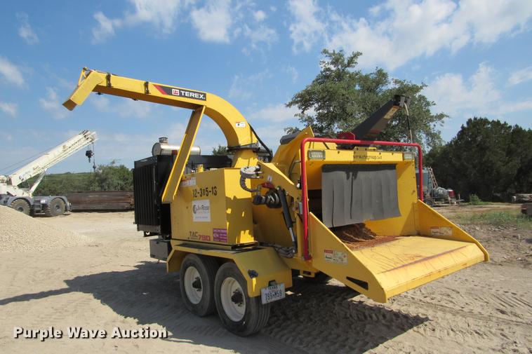 image for item DE0178 2013 Terex Trac 790 chipper