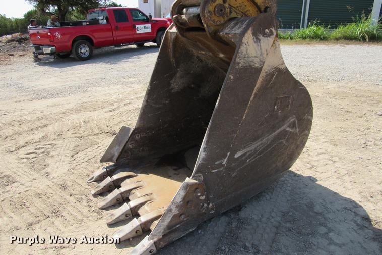 image for item DE0179 2003 Caterpillar 325C L excavator