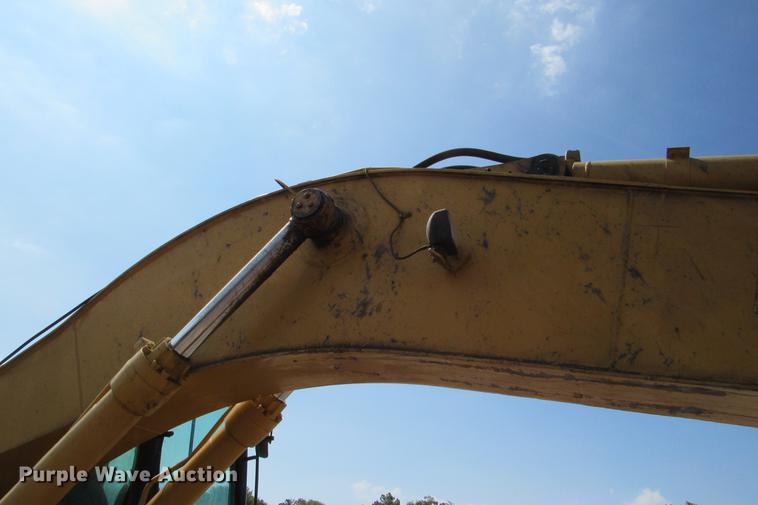 image for item DE0179 2003 Caterpillar 325C L excavator