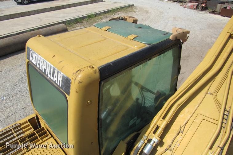 image for item DE0179 2003 Caterpillar 325C L excavator