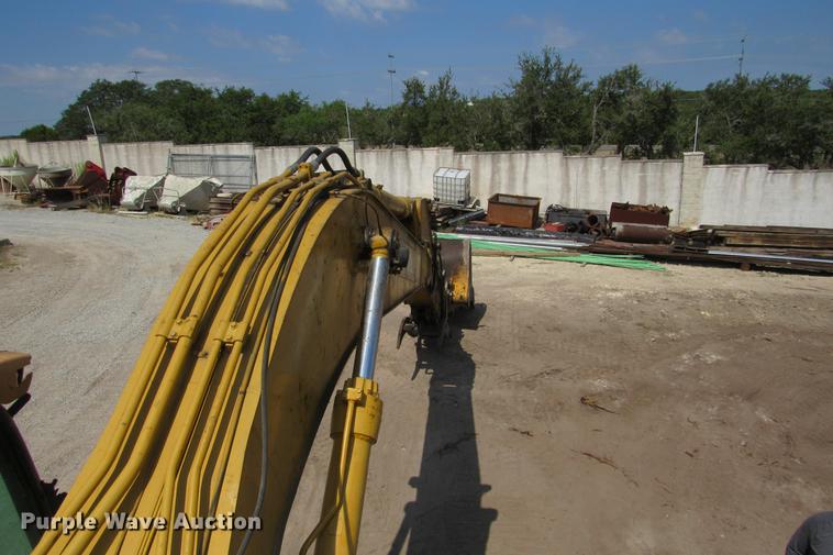 image for item DE0179 2003 Caterpillar 325C L excavator