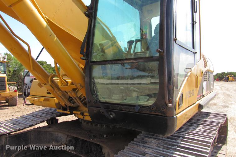 image for item DE0179 2003 Caterpillar 325C L excavator