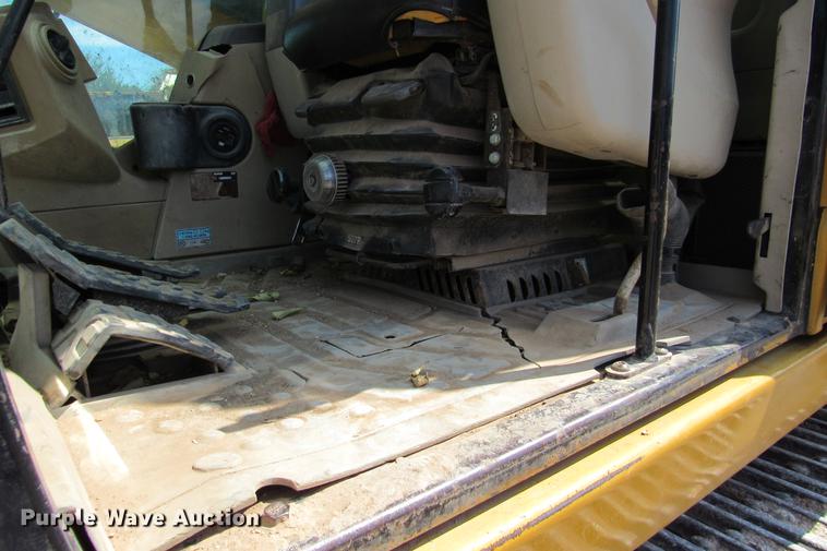 image for item DE0179 2003 Caterpillar 325C L excavator