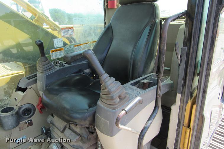 image for item DE0179 2003 Caterpillar 325C L excavator