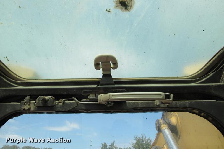 image for item DE0179 2003 Caterpillar 325C L excavator