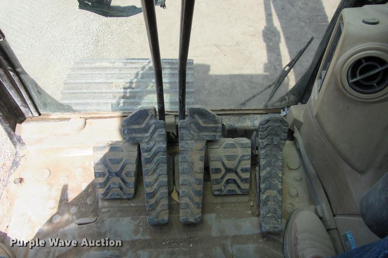 image for item DE0179 2003 Caterpillar 325C L excavator