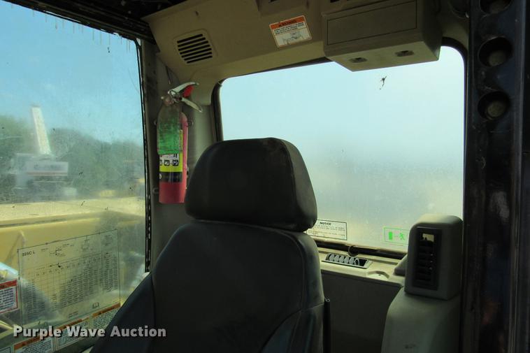 image for item DE0179 2003 Caterpillar 325C L excavator