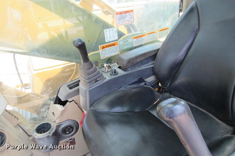 image for item DE0179 2003 Caterpillar 325C L excavator