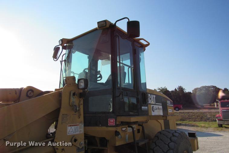 image for item DE0180 2003 Caterpillar 938G wheel loader