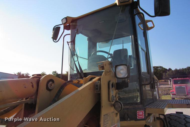 image for item DE0180 2003 Caterpillar 938G wheel loader