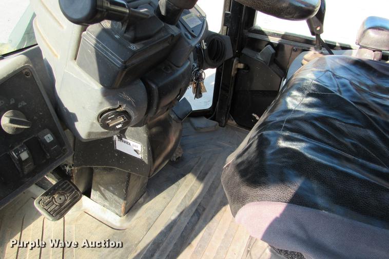 image for item DE0180 2003 Caterpillar 938G wheel loader
