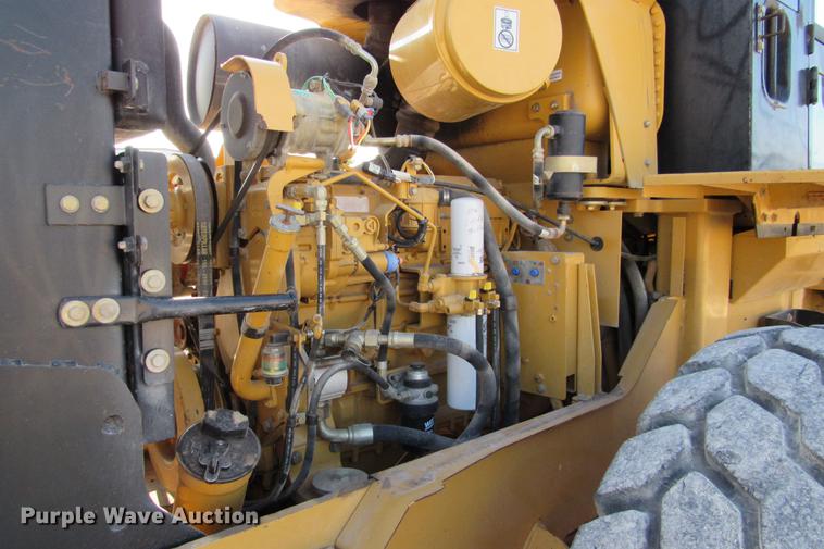 image for item DE0180 2003 Caterpillar 938G wheel loader