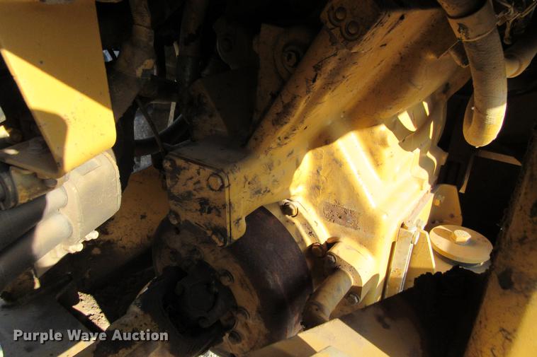 image for item DE0180 2003 Caterpillar 938G wheel loader