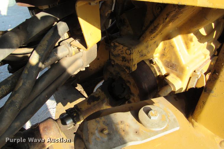 image for item DE0180 2003 Caterpillar 938G wheel loader
