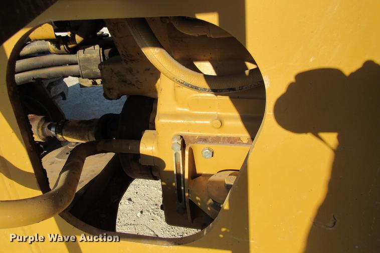 image for item DE0180 2003 Caterpillar 938G wheel loader