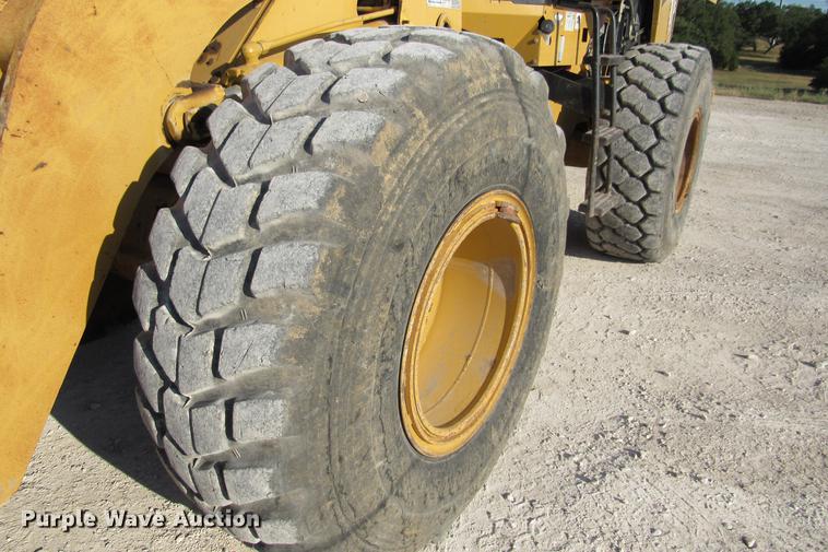 image for item DE0180 2003 Caterpillar 938G wheel loader