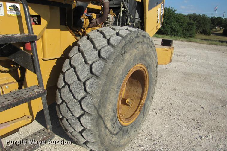image for item DE0180 2003 Caterpillar 938G wheel loader