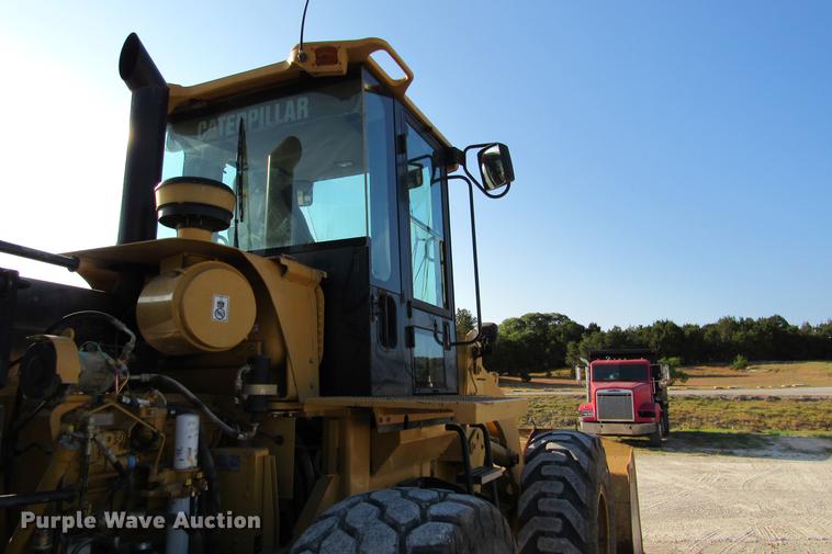 image for item DE0180 2003 Caterpillar 938G wheel loader