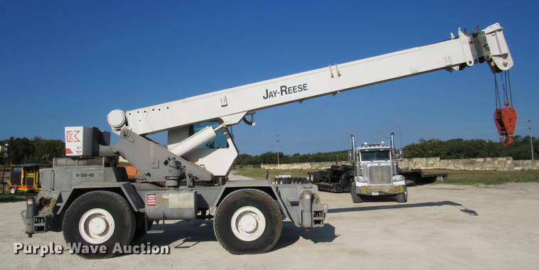 image for item DE0181 1990 Lorain LRT275D crane