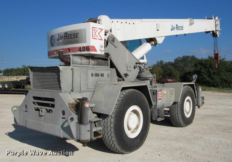 image for item DE0181 1990 Lorain LRT275D crane