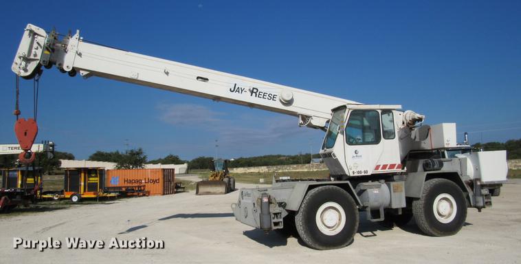 image for item DE0181 1990 Lorain LRT275D crane