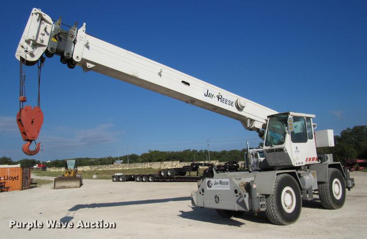 image for item DE0181 1990 Lorain LRT275D crane