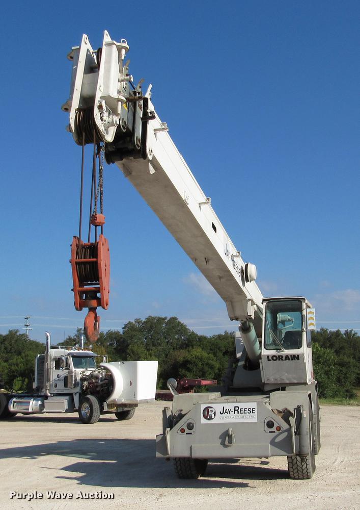 image for item DE0181 1990 Lorain LRT275D crane