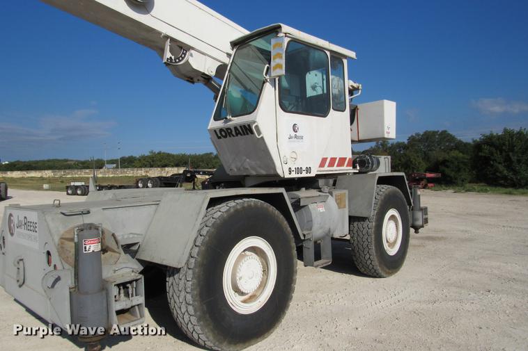 image for item DE0181 1990 Lorain LRT275D crane