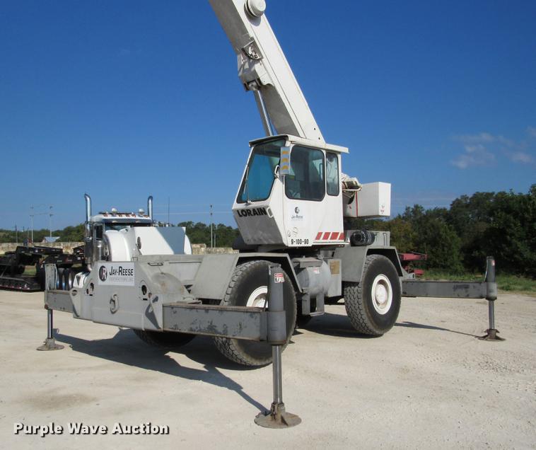 image for item DE0181 1990 Lorain LRT275D crane