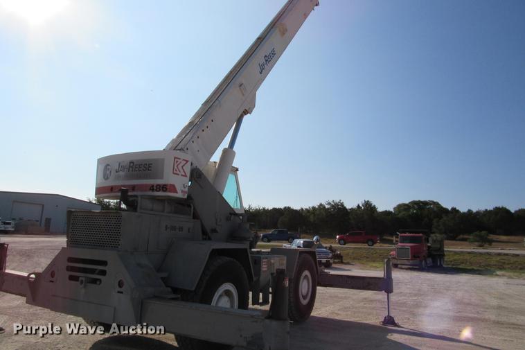 image for item DE0181 1990 Lorain LRT275D crane