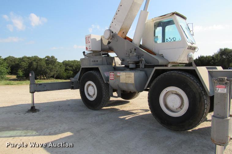 image for item DE0181 1990 Lorain LRT275D crane