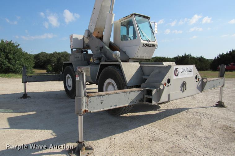 image for item DE0181 1990 Lorain LRT275D crane