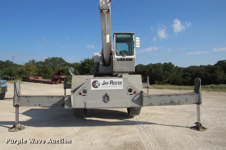 image for item DE0181 1990 Lorain LRT275D crane