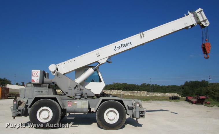 image for item DE0181 1990 Lorain LRT275D crane