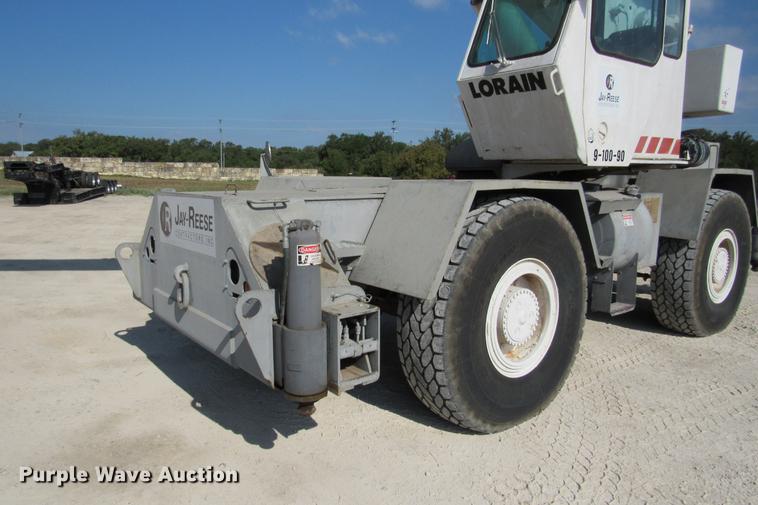 image for item DE0181 1990 Lorain LRT275D crane