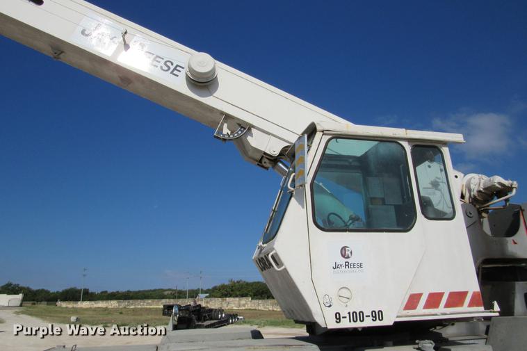 image for item DE0181 1990 Lorain LRT275D crane