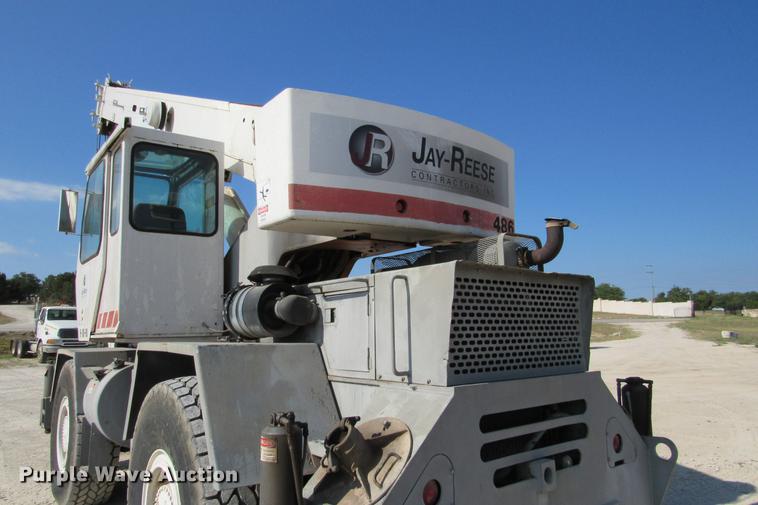 image for item DE0181 1990 Lorain LRT275D crane