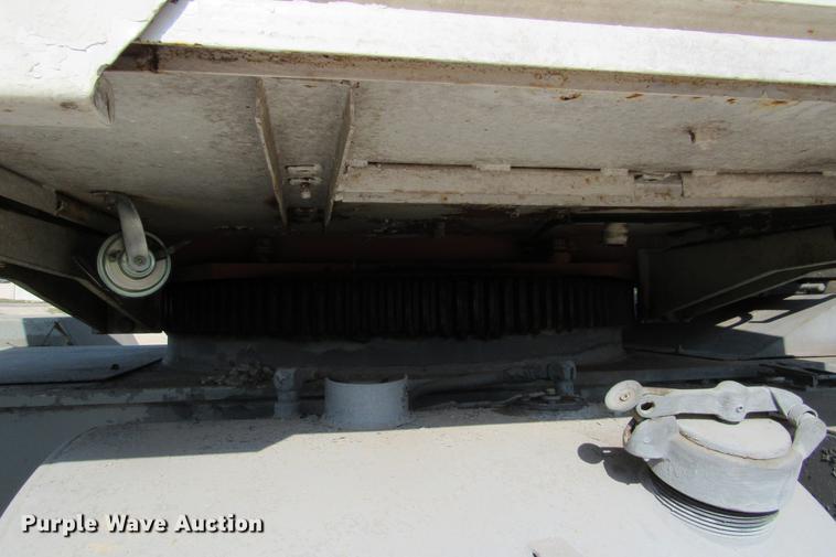 image for item DE0181 1990 Lorain LRT275D crane