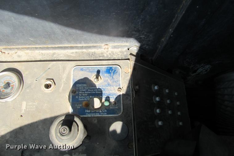 image for item DE0181 1990 Lorain LRT275D crane