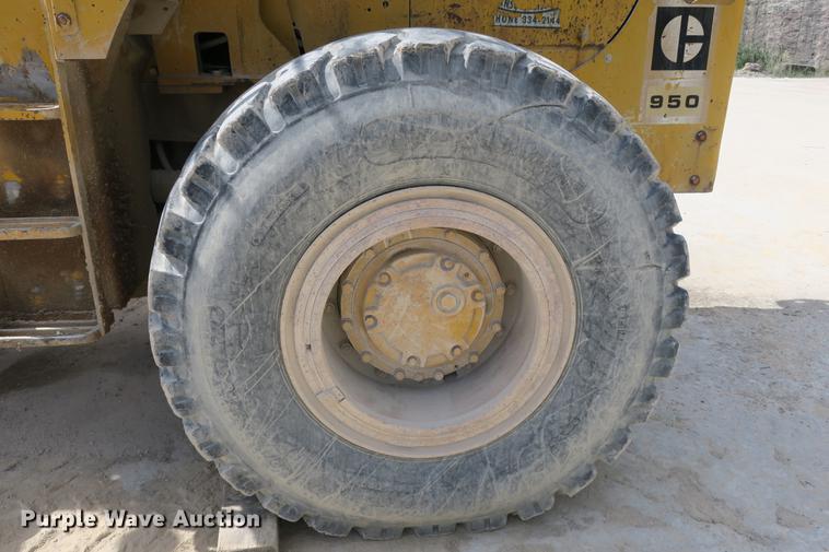 image for item DE3778 1979 Caterpillar 950 wheel loader