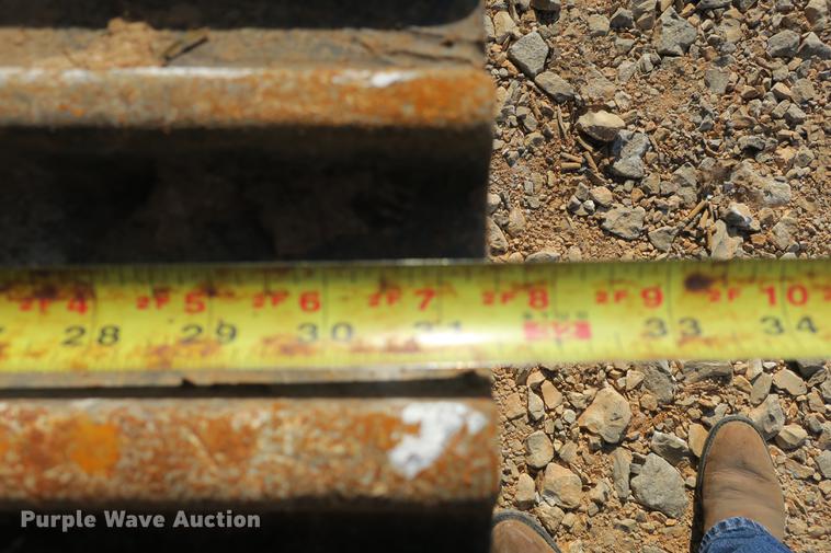 image for item DE3784 2009 Caterpillar 329D L excavator