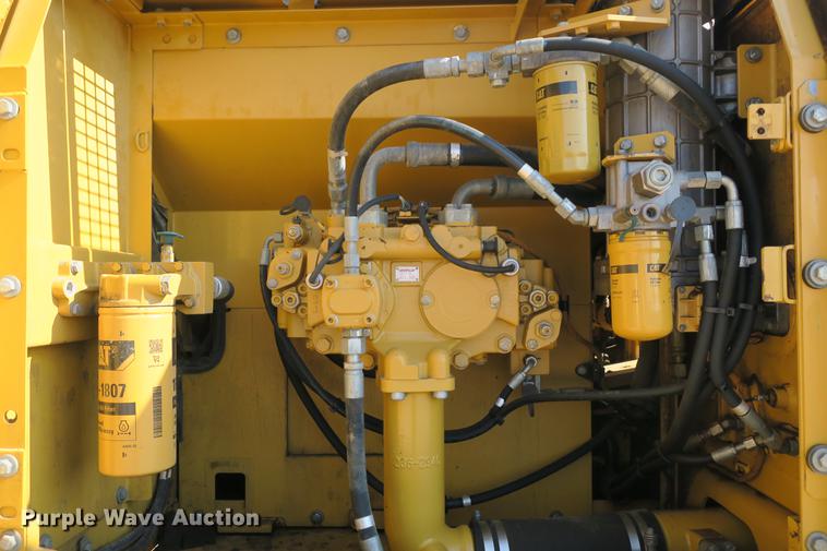 image for item DE3784 2009 Caterpillar 329D L excavator