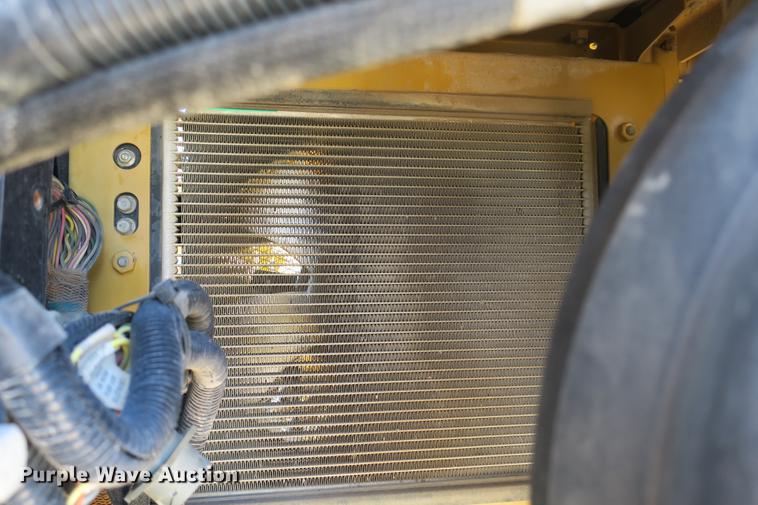 image for item DE3784 2009 Caterpillar 329D L excavator