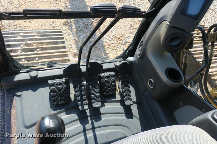 image for item DE3784 2009 Caterpillar 329D L excavator